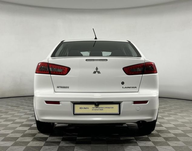 Mitsubishi Lancer  Invite