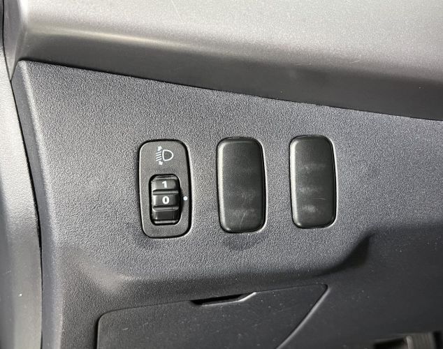 Mitsubishi Lancer  Invite