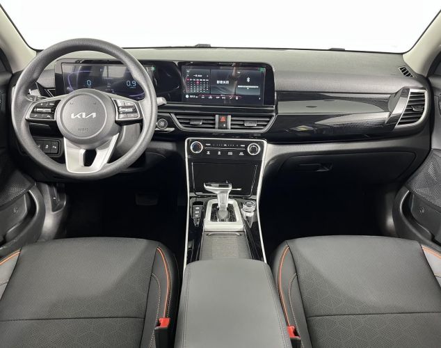 Kia Seltos  Deluxe Edition