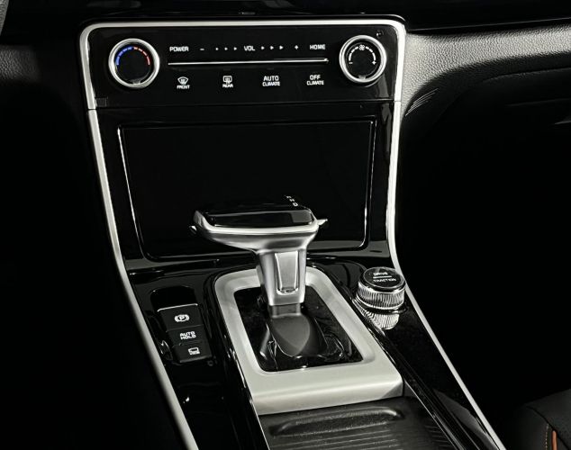 Kia Seltos  Deluxe Edition