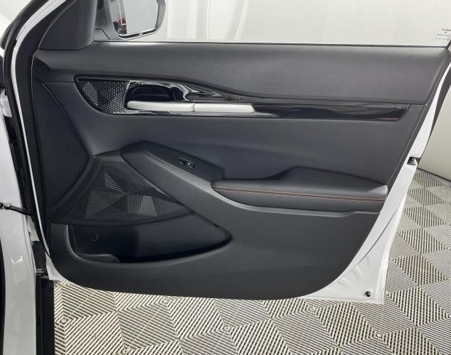 Kia Seltos  Deluxe Edition