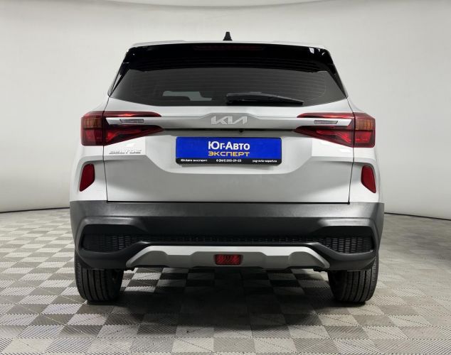 Kia Seltos  Prestige