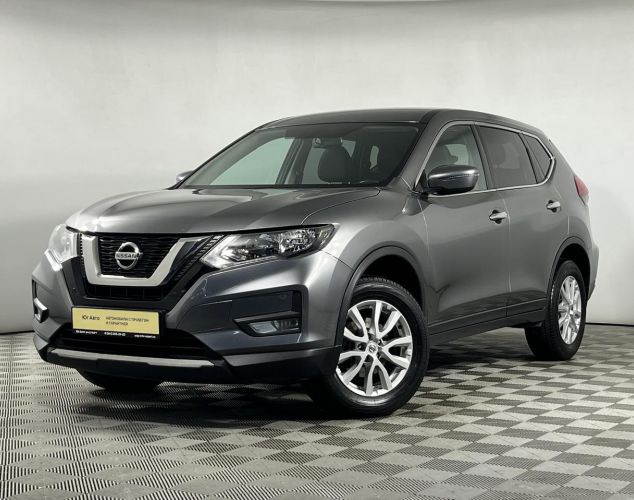 Nissan X-Trail  SE