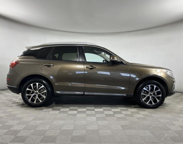 Zotye Coupa  Royal