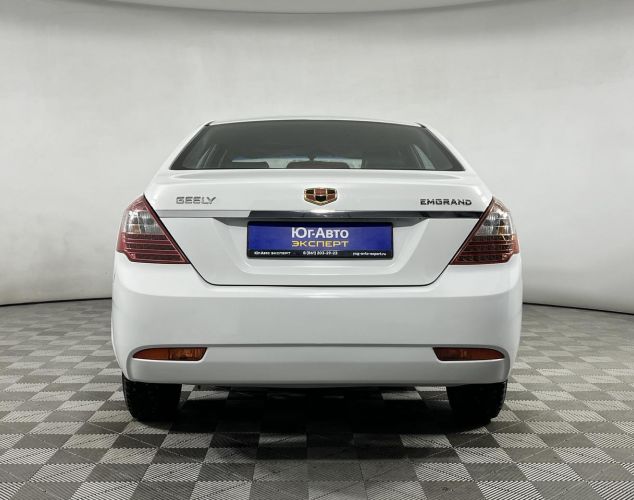 Geely Emgrand EC7  