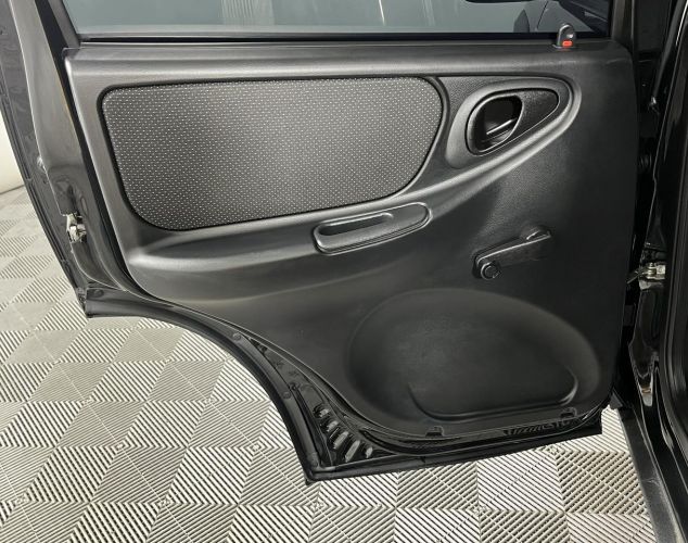 LADA (ВАЗ) Niva Travel  [BLACK]