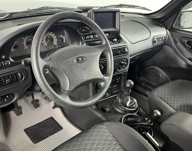 LADA (ВАЗ) Niva Travel  [BLACK]