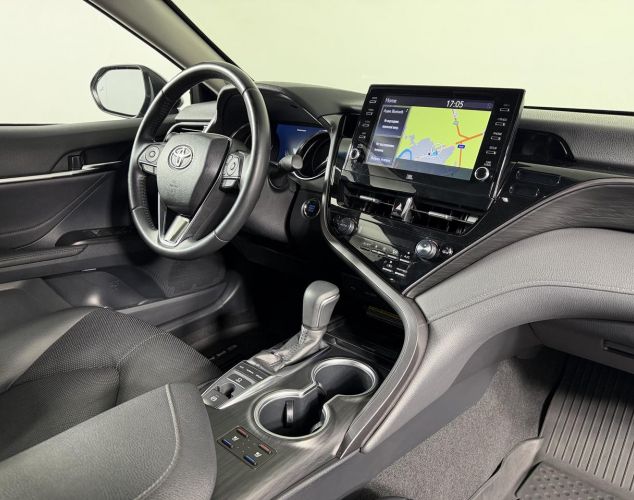 Toyota Camry  Executive Safety