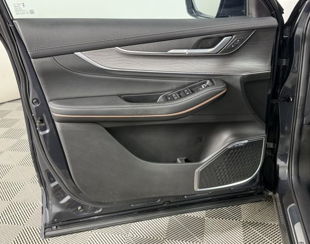 EXEED LX  Premium Plus