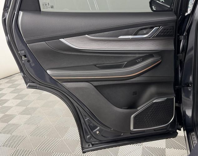 EXEED LX  Premium Plus