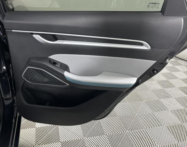 Geely Emgrand  Флагман