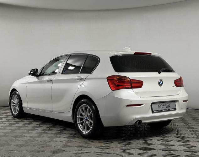 BMW 1 серия  118i Base