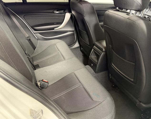 BMW 1 серия  118i Base