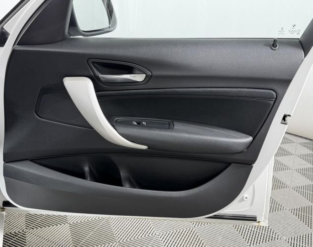 BMW 1 серия  118i Base