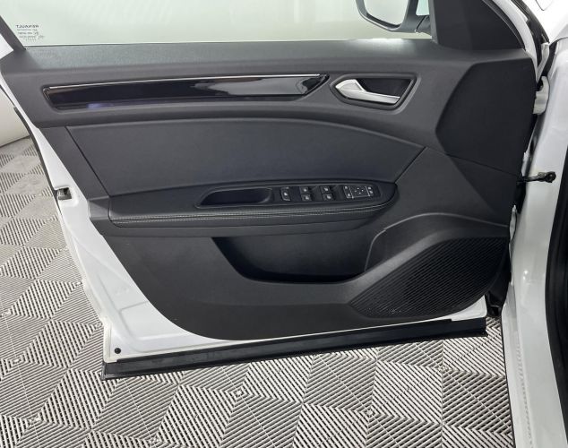 Renault Arkana  Drive