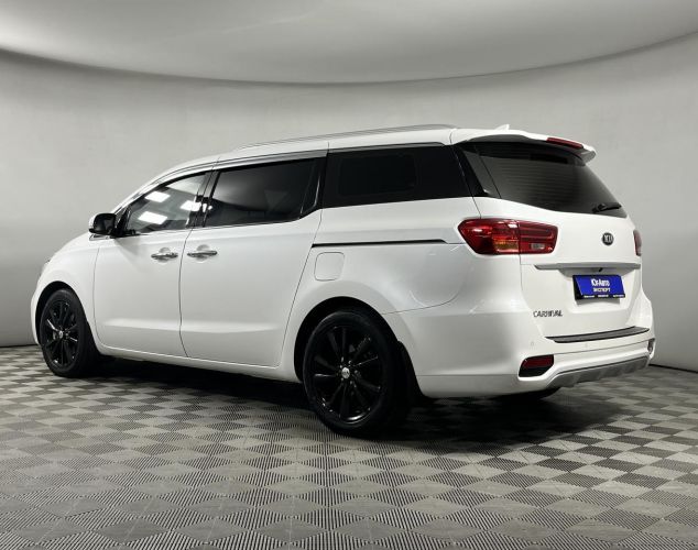 Kia Carnival  Premium+