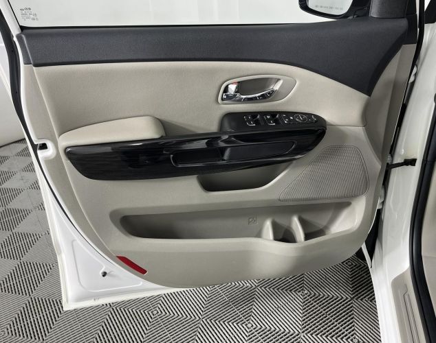 Kia Carnival  Premium+