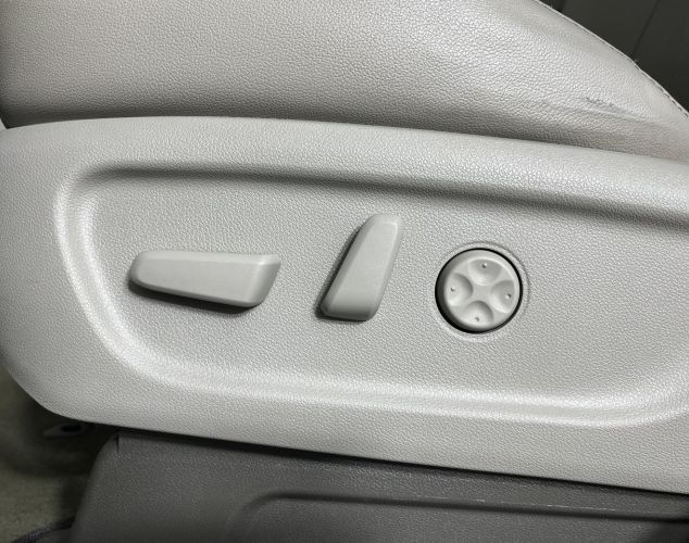 Kia Carnival  Premium+