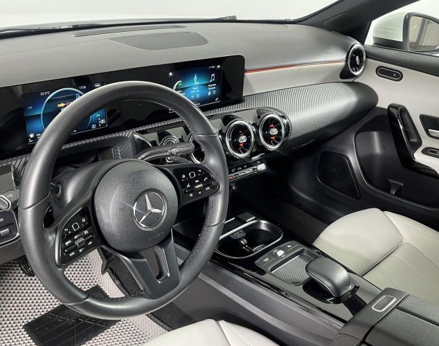 Mercedes-Benz A-Класс  