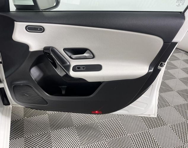 Mercedes-Benz A-Класс  