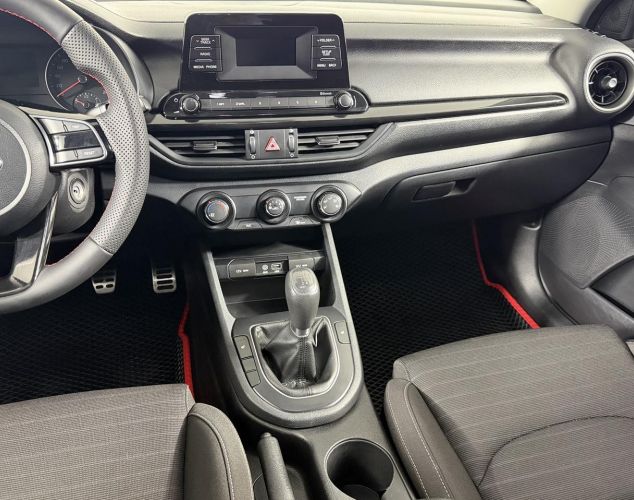 Kia Cerato  Comfort UEFA