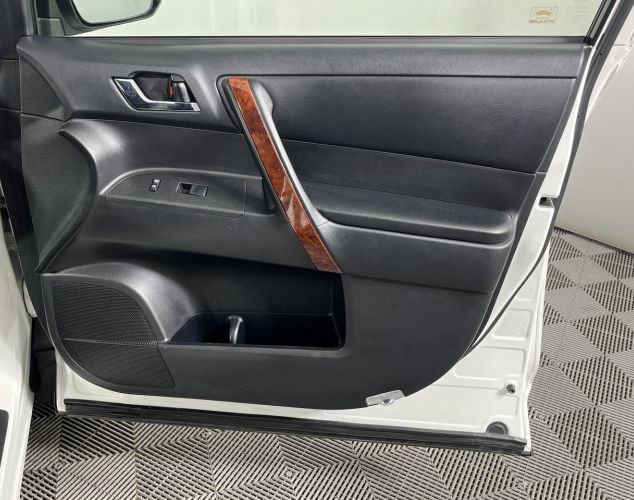 Toyota Highlander  Люкс