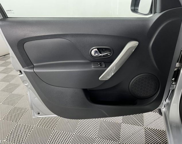 Renault Sandero  Life