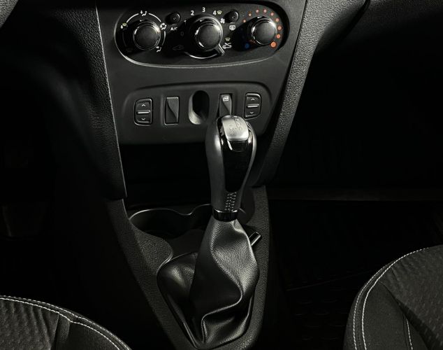 Renault Sandero  Life