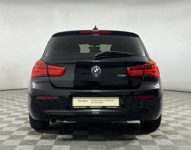 BMW 1 серия  118i M Sport