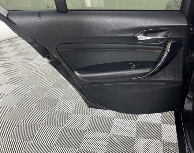 BMW 1 серия  118i M Sport