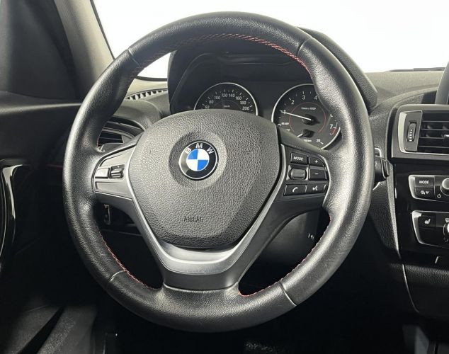 BMW 1 серия  118i M Sport