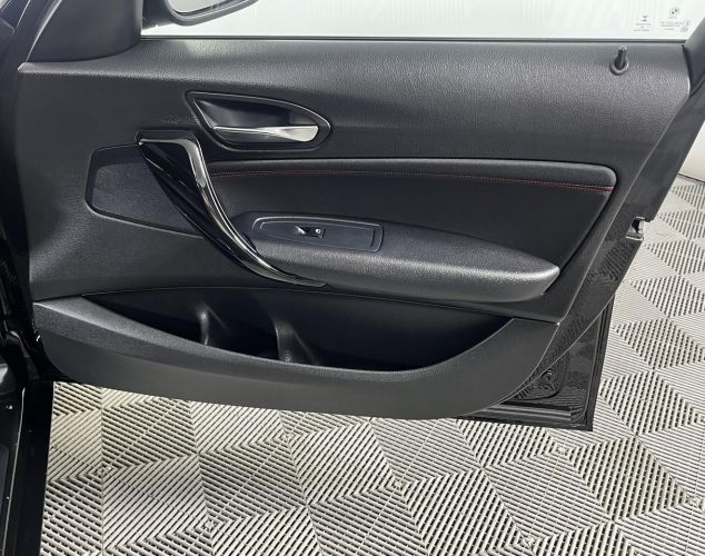 BMW 1 серия  118i M Sport