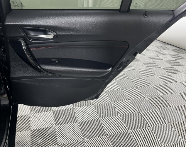 BMW 1 серия  118i M Sport