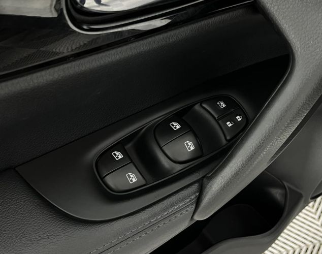 Nissan Qashqai  LE Top