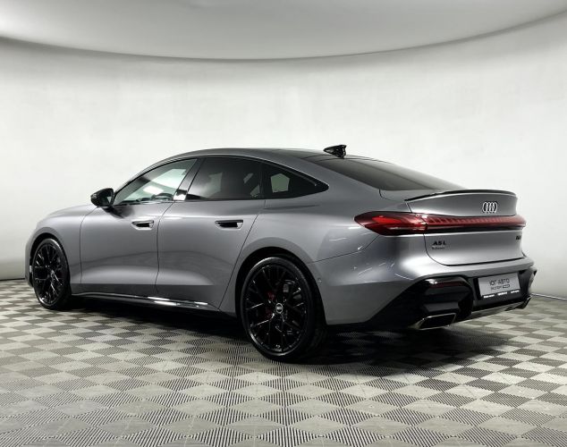 Audi A5  Базовая