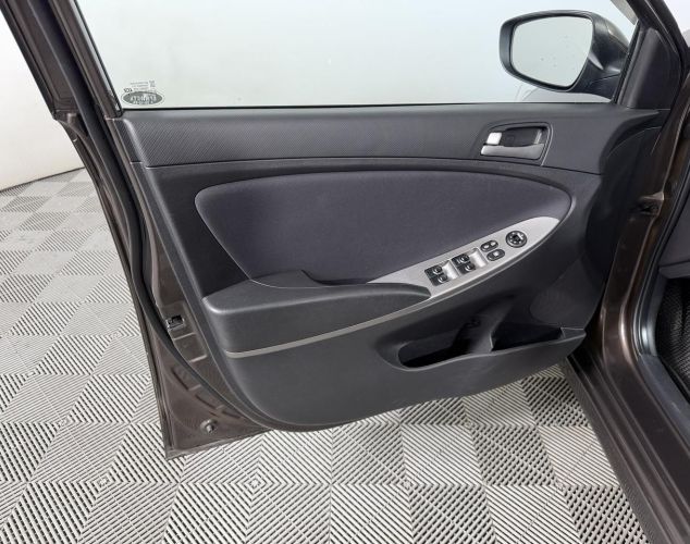 Hyundai Solaris  Elegance