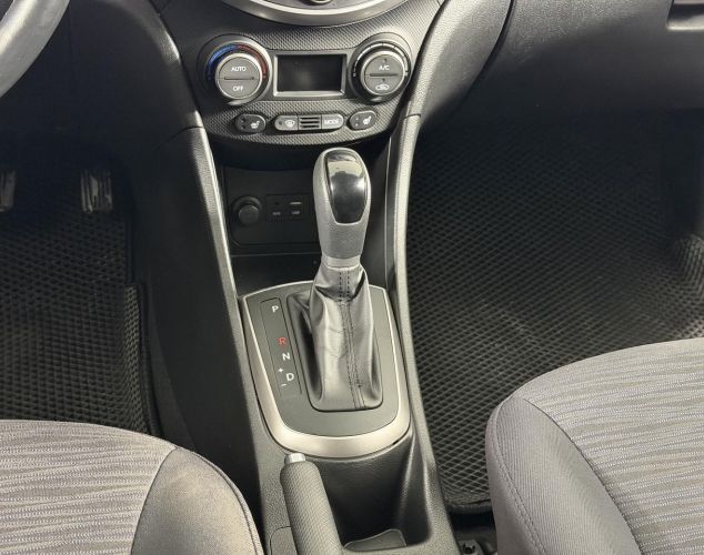 Hyundai Solaris  Elegance