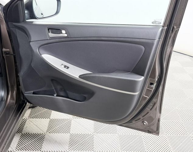 Hyundai Solaris  Elegance