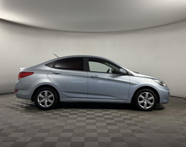 Hyundai Solaris  Style