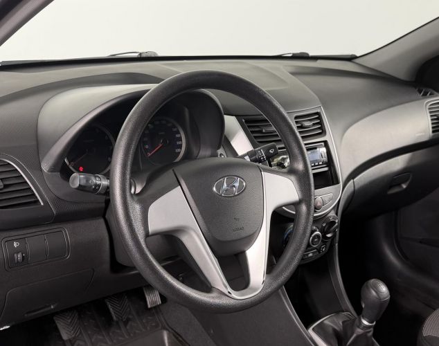 Hyundai Solaris  Style