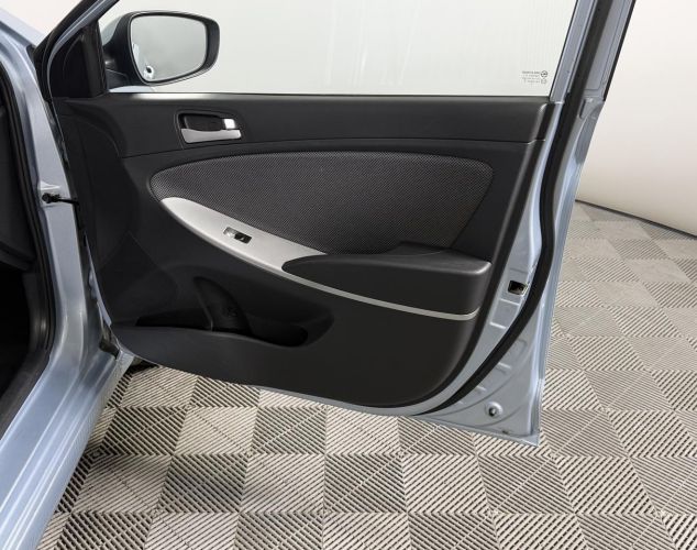 Hyundai Solaris  Style