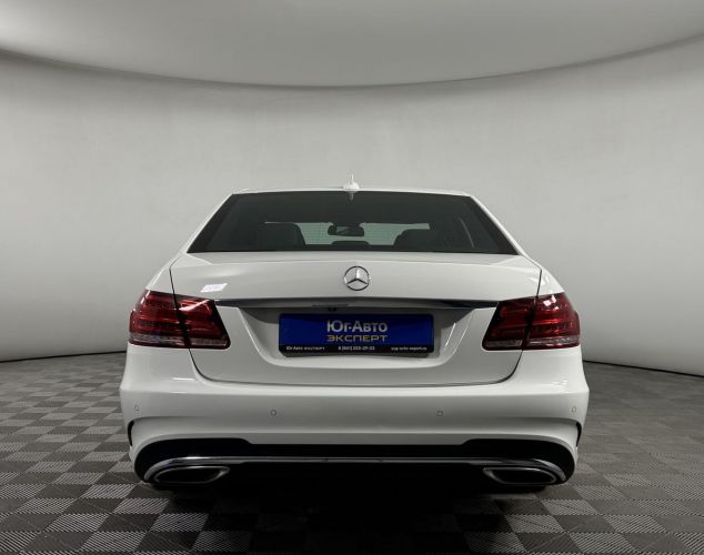 Mercedes-Benz E-Класс  Base