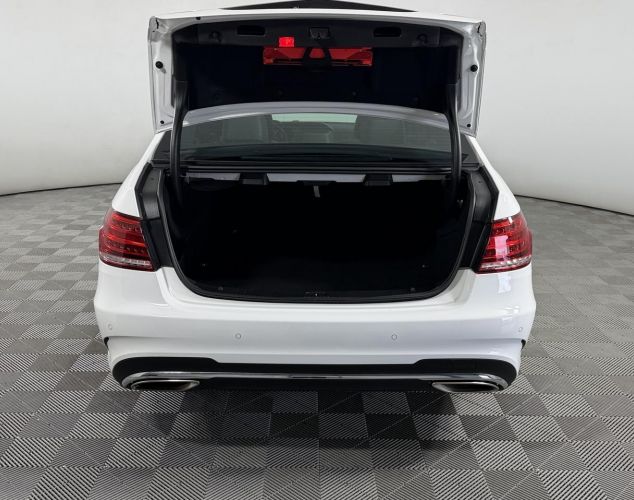 Mercedes-Benz E-Класс  Base