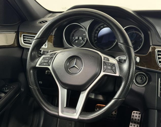 Mercedes-Benz E-Класс  Base