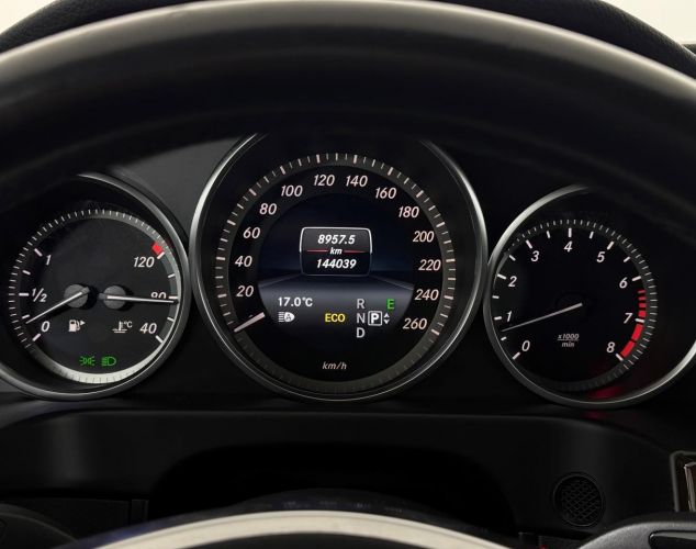 Mercedes-Benz E-Класс  Base