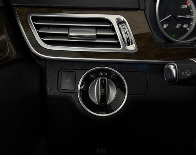 Mercedes-Benz E-Класс  Base