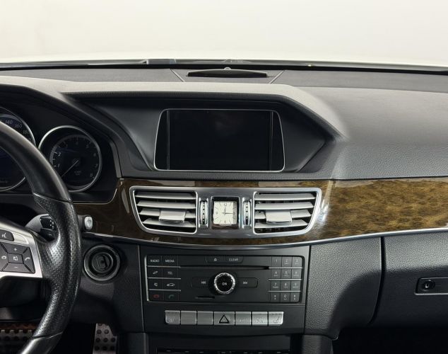 Mercedes-Benz E-Класс  Base