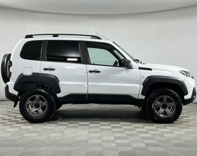 LADA (ВАЗ) Niva Travel  