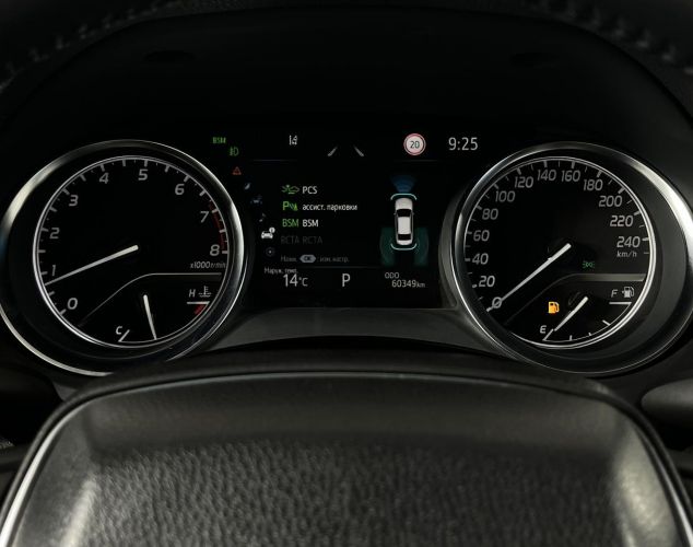 Toyota Camry  Люкс Safety