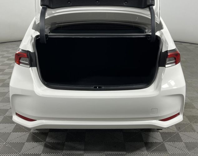 Toyota Corolla  Комфорт (CVT) 18